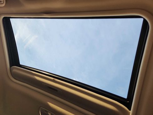 Used 2023 Subaru Crosstrek 2.0i Premium image 14