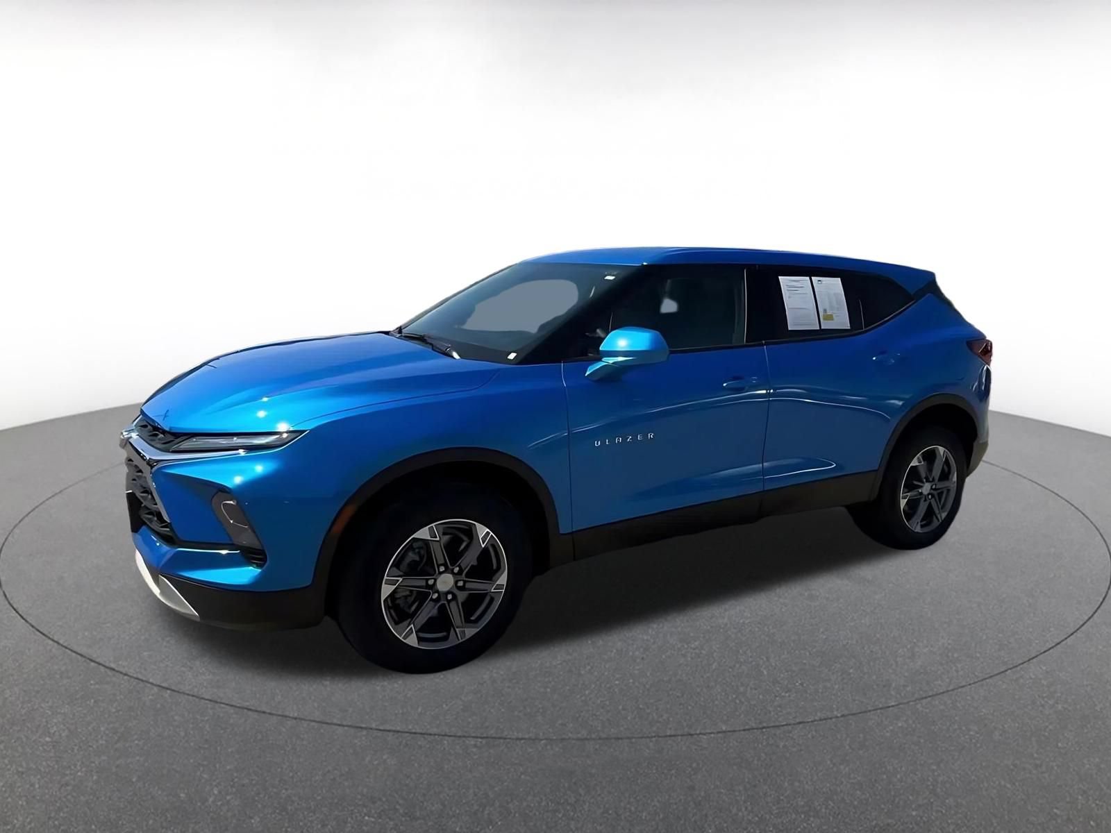 Used 2026 Chevrolet Blazer LT FWD image 7