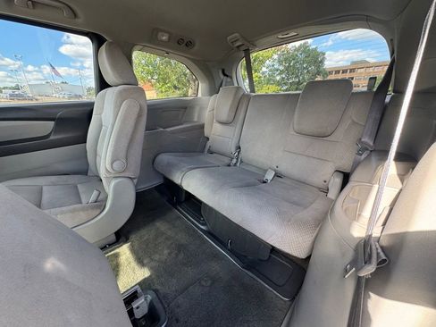 Used 2016 Honda Odyssey LX image 22