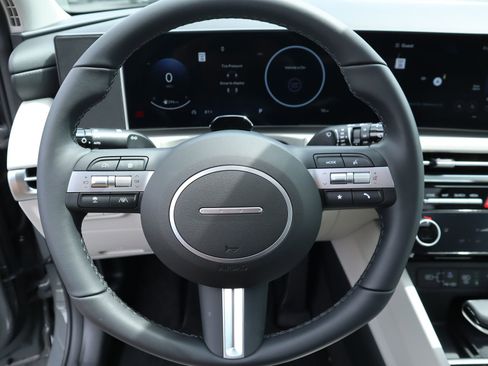 New 2026 Hyundai Tucson SEL FWD image 3