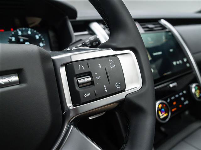 New 2026 Land Rover Discovery S AWD/4WD image 21