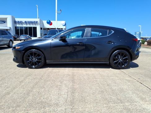 Used 2025 MAZDA MAZDA3 s Sport FWD image 2