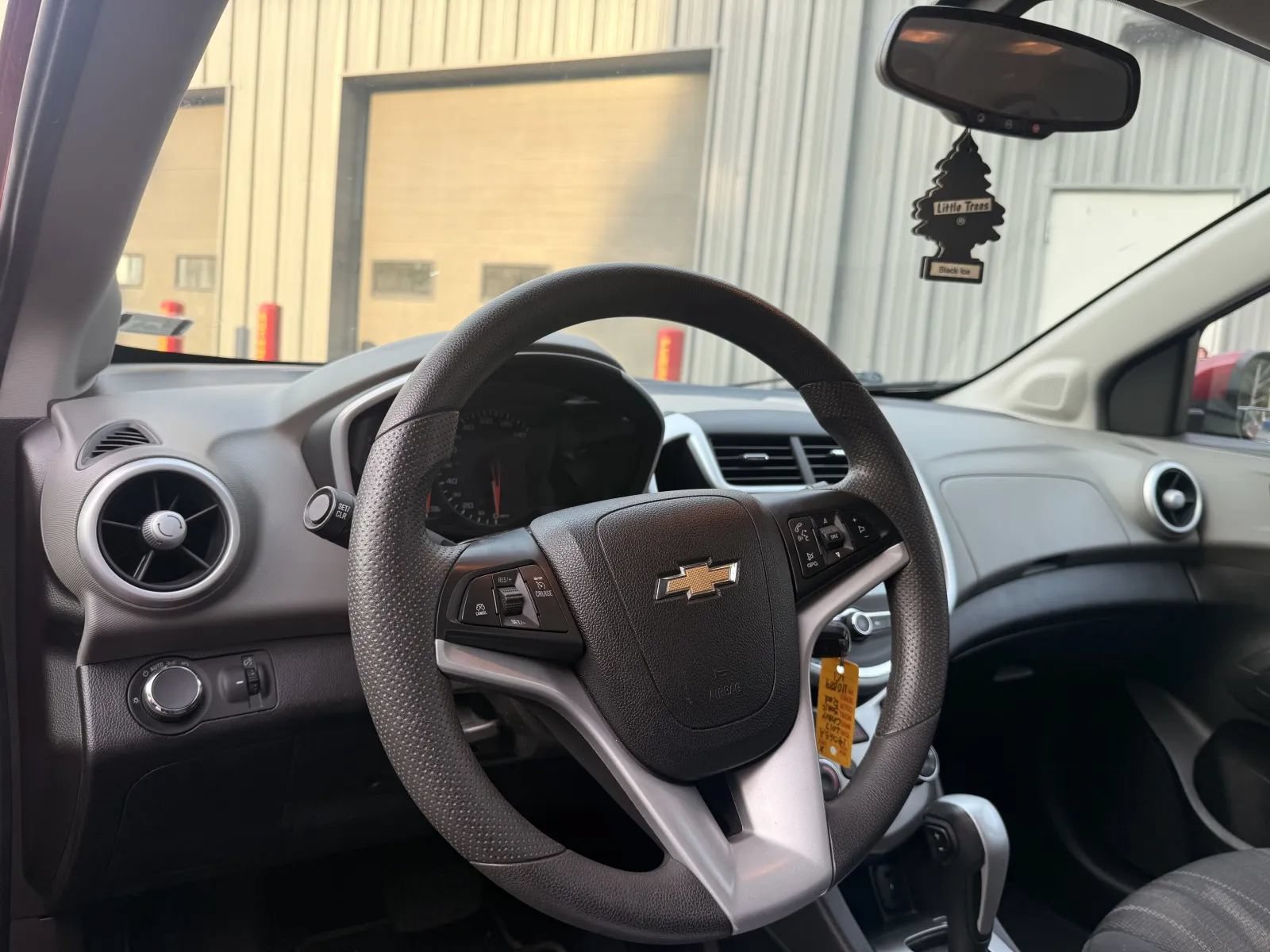 Used 2017 Chevrolet Sonic LT FWD image 7