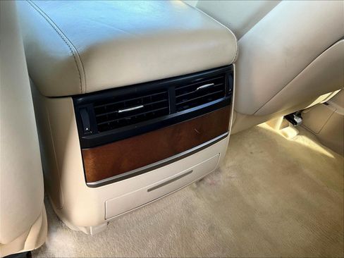 Used 2017 Lexus LX 570 4WD w/ Luxury Package image 12