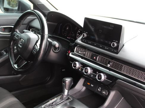 Used 2022 Honda Civic Sport image 16