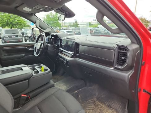 Used 2024 Chevrolet Silverado 2500 LT AWD/4WD image 17