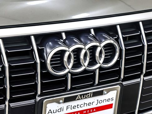 Used 2020 Audi Q3 2.0T Premium w/ Convenience Package image 13