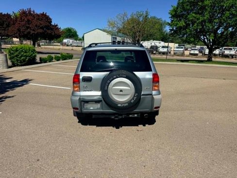 Used 2001 Toyota RAV4 4WD image 4