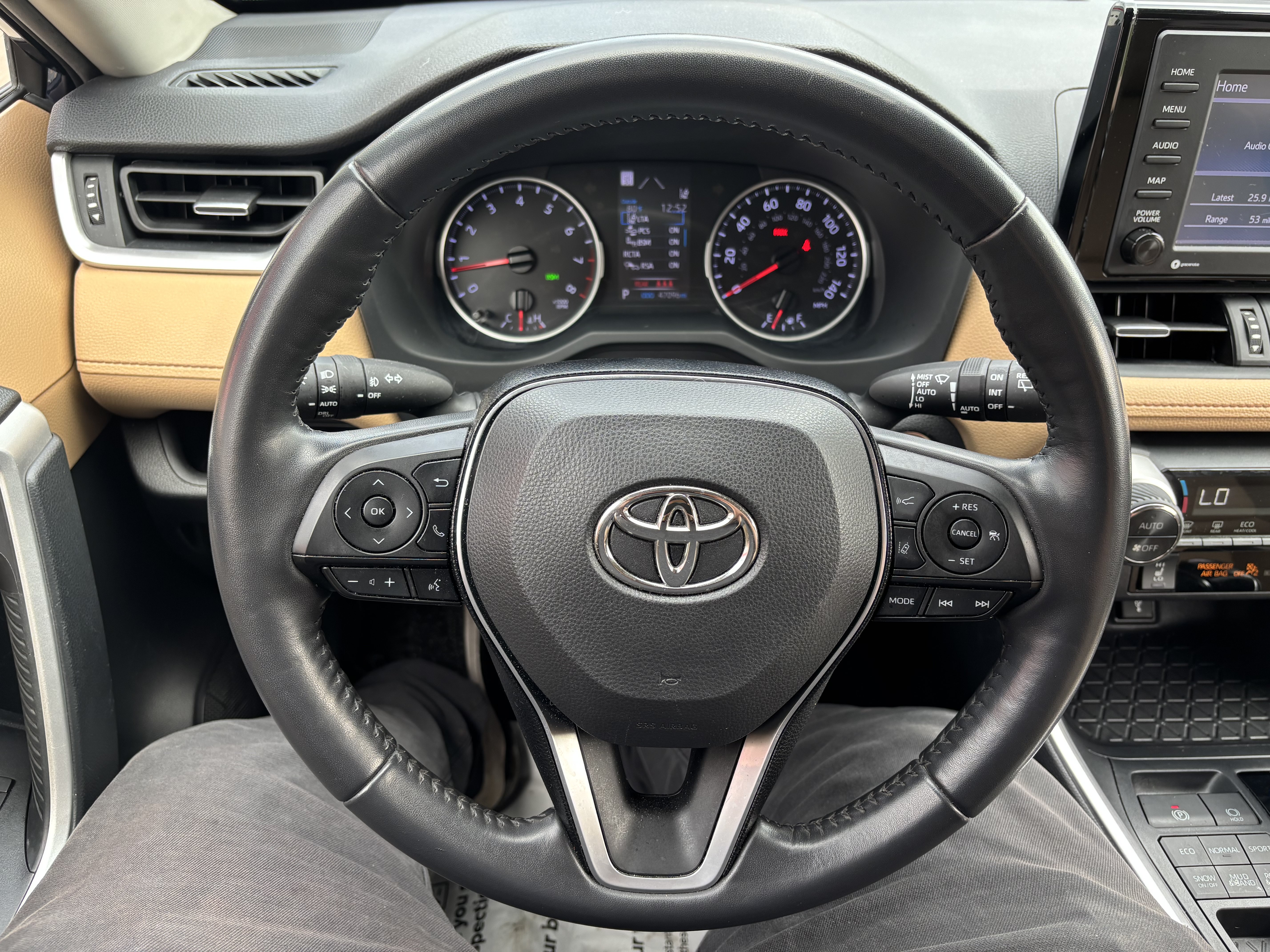 Used 2020 Toyota RAV4 XLE Premium AWD/4WD image 18