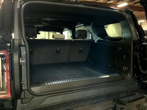 New 2026 GMC Hummer EV SUV image 3