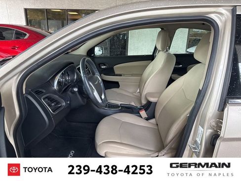 Used 2014 Chrysler 200 Limited FWD image 13