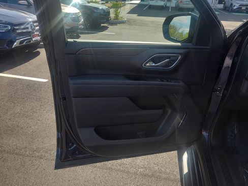 Used 2023 Chevrolet Tahoe LS AWD/4WD image 14