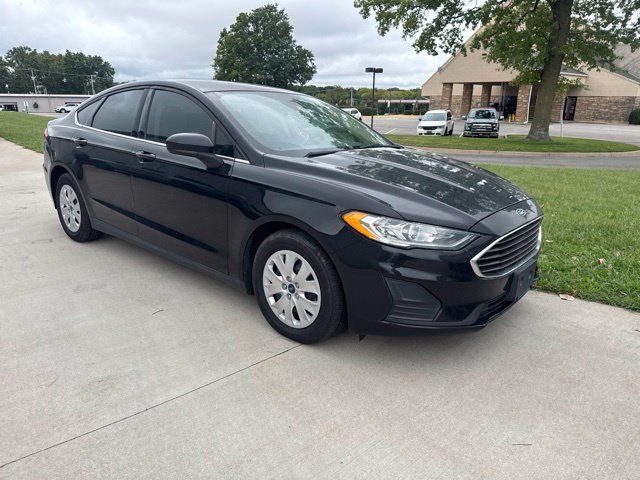 Used 2020 Ford Fusion S FWD image 4