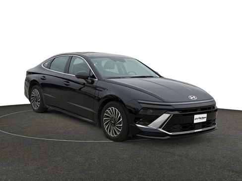 Certified 2024 Hyundai Sonata Limited image 9