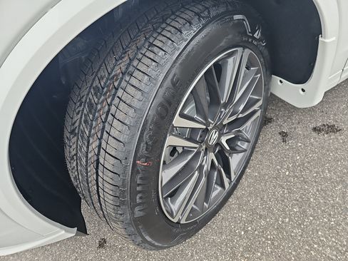 New 2026 Acura MDX SH-AWD w/ Advance Package image 31