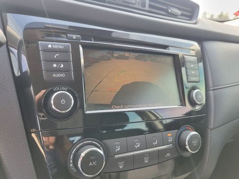 Used 2020 Nissan Rogue S image 26