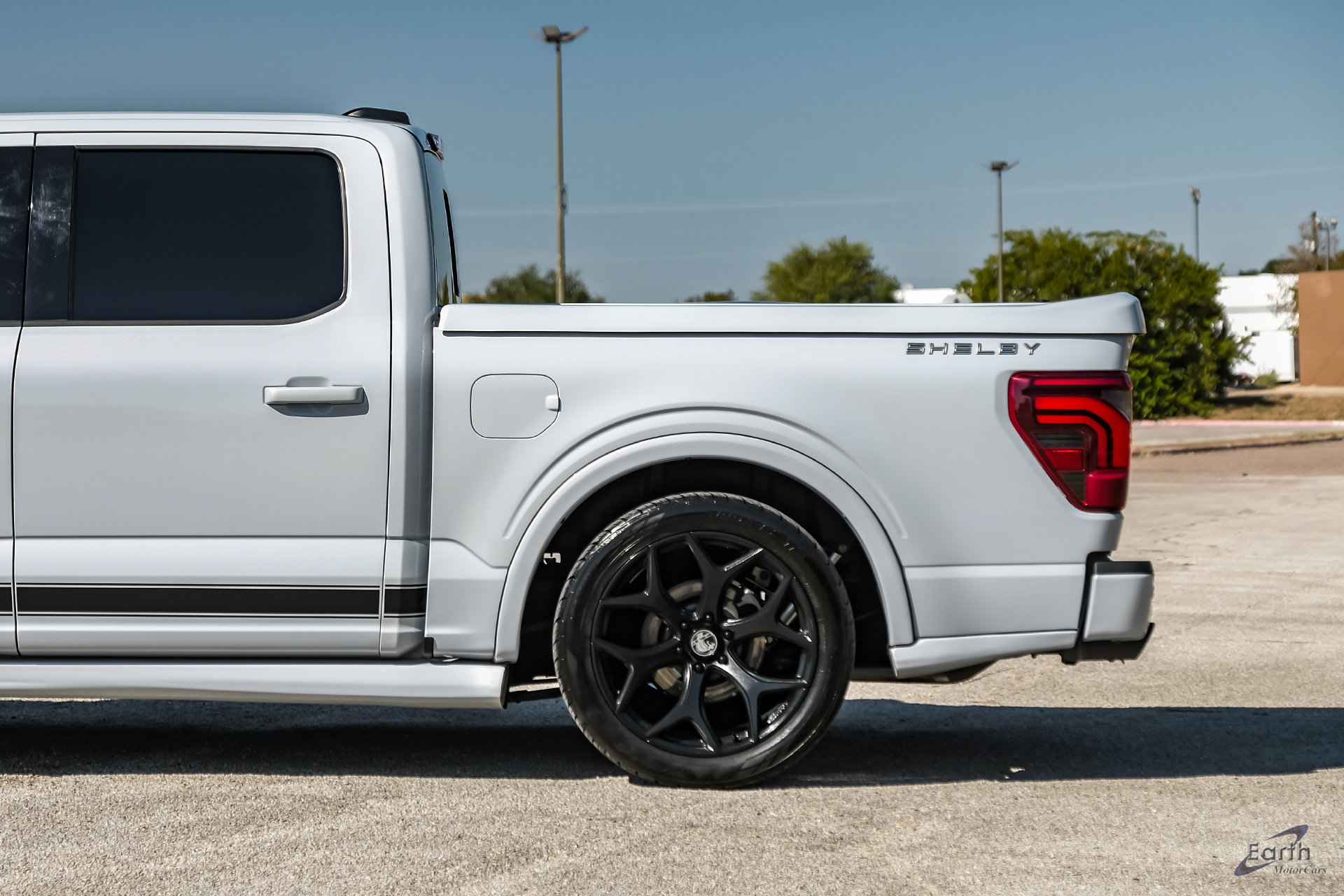 Used 2025 Ford F150 Lariat w/ Equipment Group 502A High AWD/4WD image 9