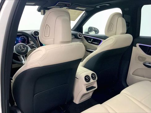 New 2026 Mercedes-Benz GLC 300 image 18