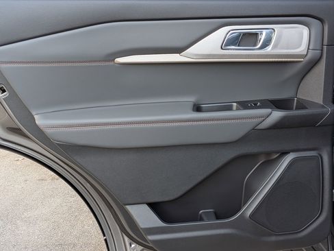 New 2026 Ford Explorer Active image 23