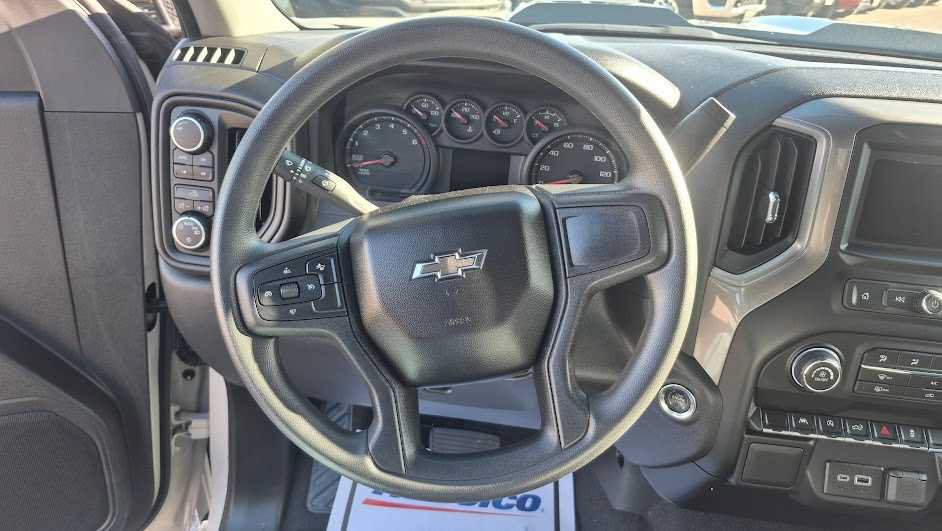 Used 2026 Chevrolet Silverado 1500 Custom Trail Boss AWD/4WD image 16