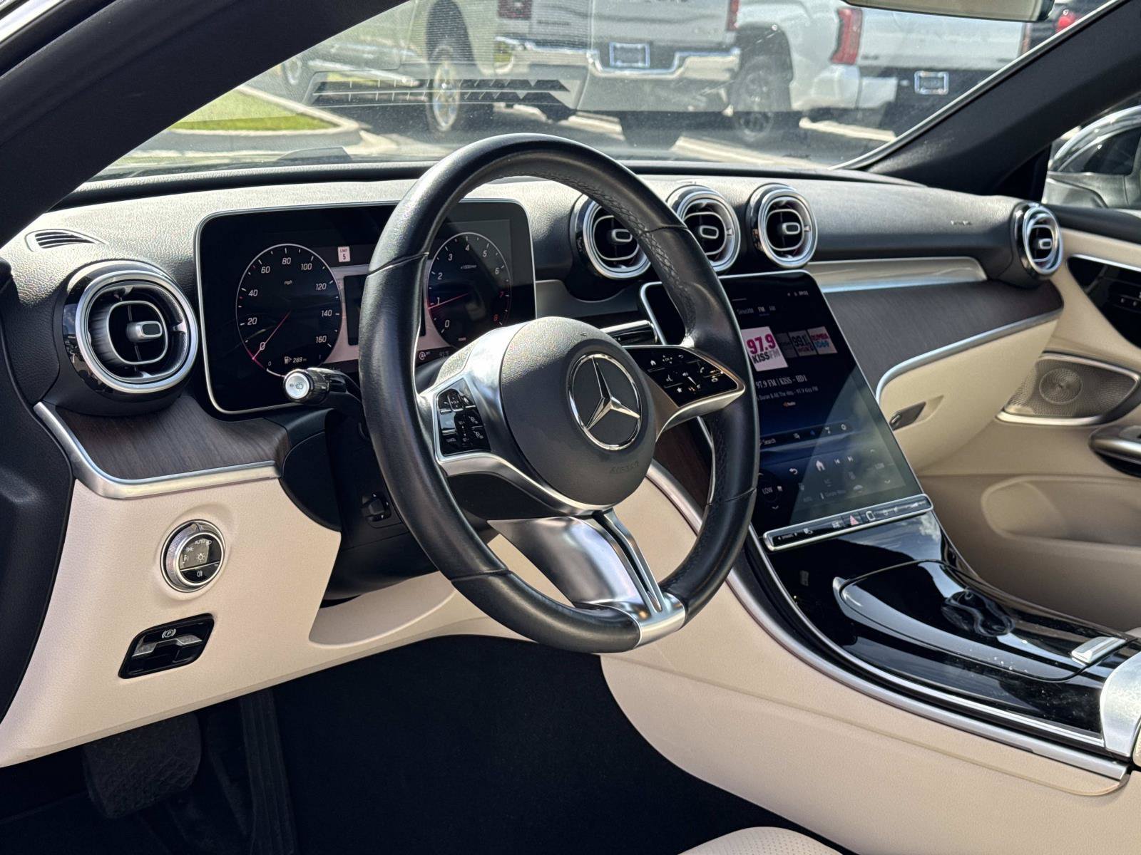 Used 2025 Mercedes-Benz CLE 300 4MATIC Coupe image 15