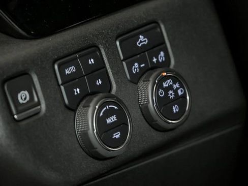 Used 2023 Chevrolet Silverado 1500 RST w/ Z71 Off-Road Package AWD/4WD image 15