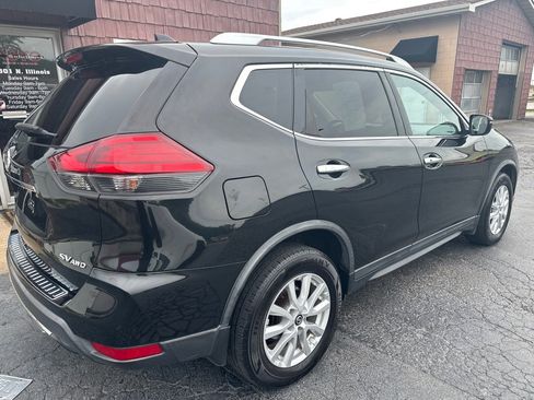 Used 2017 Nissan Rogue SV AWD/4WD image 5