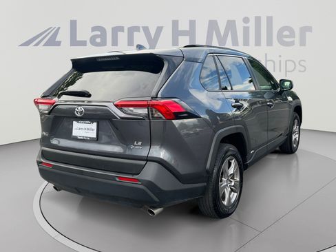 Used 2025 Toyota RAV4 LE AWD/4WD image 5