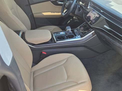 Used 2023 Audi Q8 Premium w/ Convenience Package AWD/4WD image 7