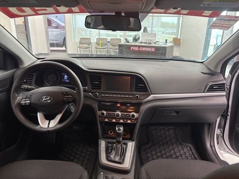 Used 2020 Hyundai Elantra SEL w/ Cargo Package (C1) image 10