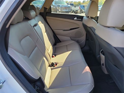 Used 2021 Hyundai Tucson Limited image 48