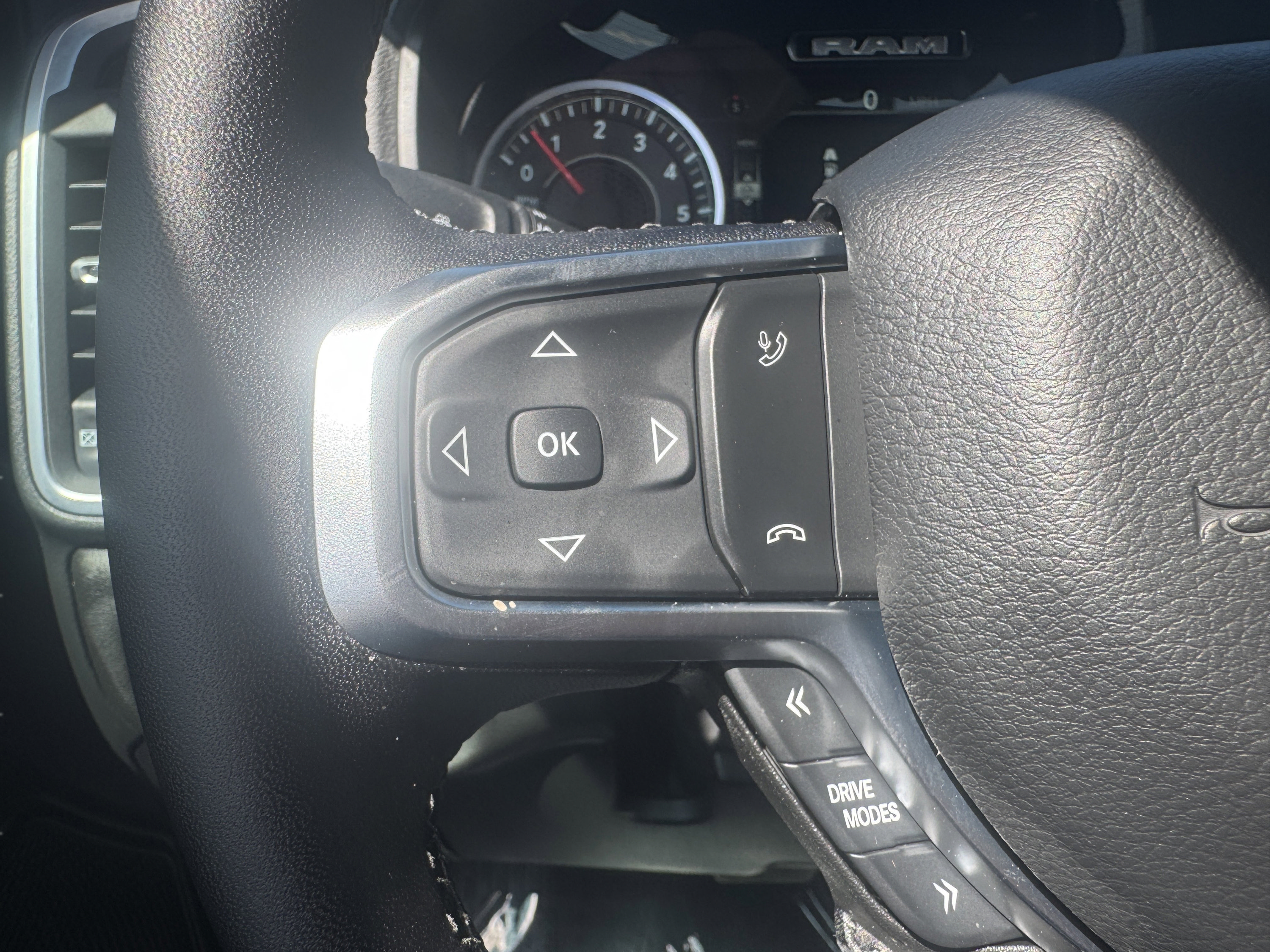 Used 2025 RAM 1500 Big Horn AWD/4WD image 19