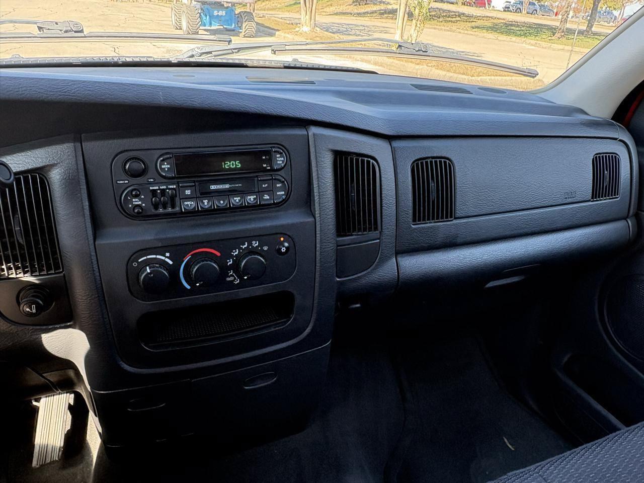Used 2002 Dodge Ram 1500 Truck 2WD Quad Cab image 28