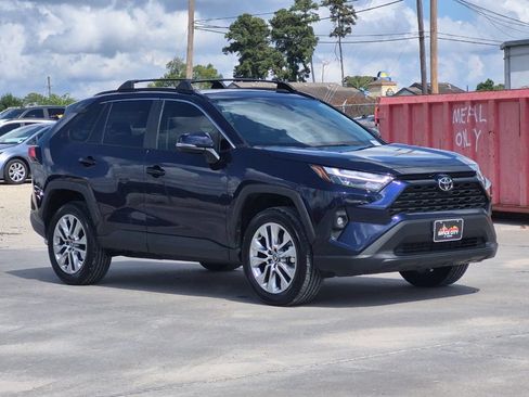 Certified 2025 Toyota RAV4 XLE Premium FWD image 8