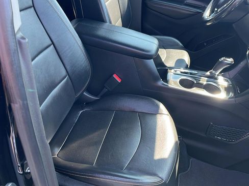 Used 2019 Chevrolet Equinox Premier image 30