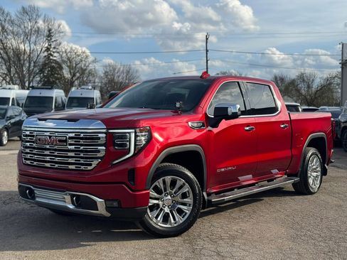 Used 2023 GMC Sierra 1500 Denali w/ Technology Package image 2