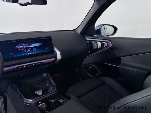 Used 2026 BMW X3 xDrive30 w/ Premium Package image 22