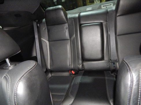 Used 2017 Dodge Challenger SXT Plus image 30