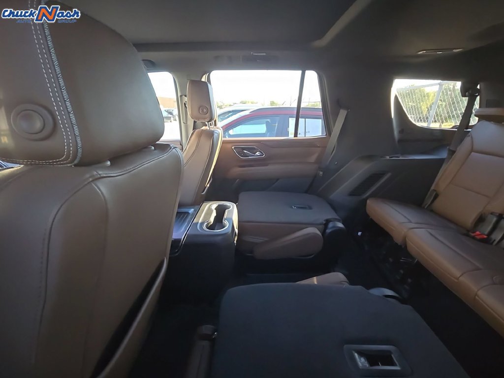 Used 2024 Chevrolet Tahoe High Country AWD/4WD image 8