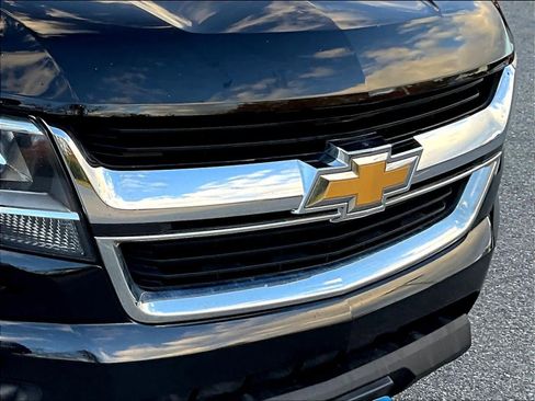 Used 2017 Chevrolet Colorado W/T w/ WT Convenience Package image 32