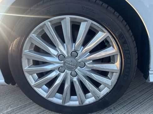 Used 2017 Audi A3 e-tron Premium FWD image 29