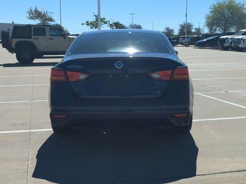 Used 2022 Nissan Altima 2.5 S image 6