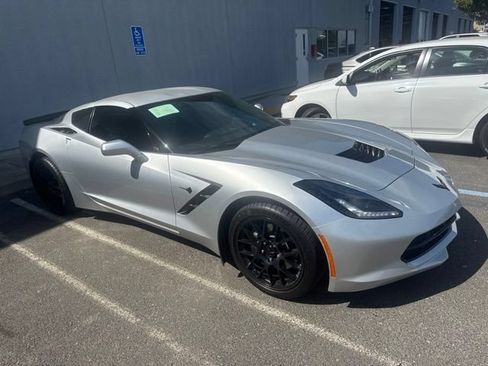 Used 2017 Chevrolet Corvette Stingray Coupe w/ Carbon Flash Badge Package RWD image 4