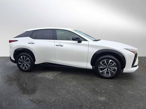Certified 2025 Lexus RZ 300e image 2