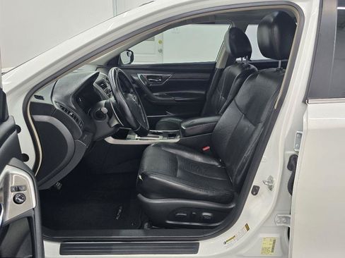 Used 2013 Nissan Altima 3.5 SL FWD image 11