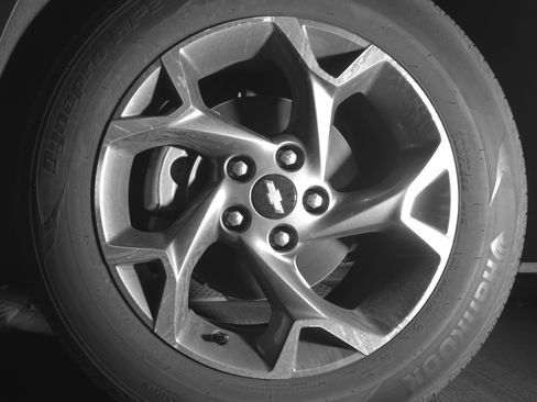 Used 2025 Chevrolet Trax LT FWD image 12