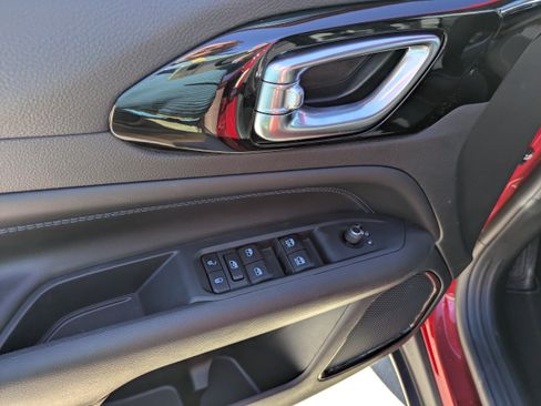 New 2026 Jeep Compass Latitude AWD/4WD image 5