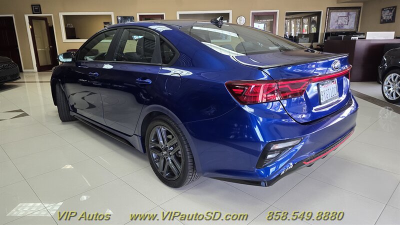 Used 2020 Kia Forte GT-Line w/ GT-Line Premium Package FWD image 3