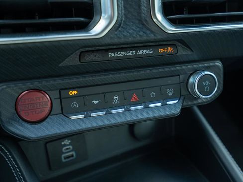 Used 2025 Ford Mustang GT Premium RWD image 34