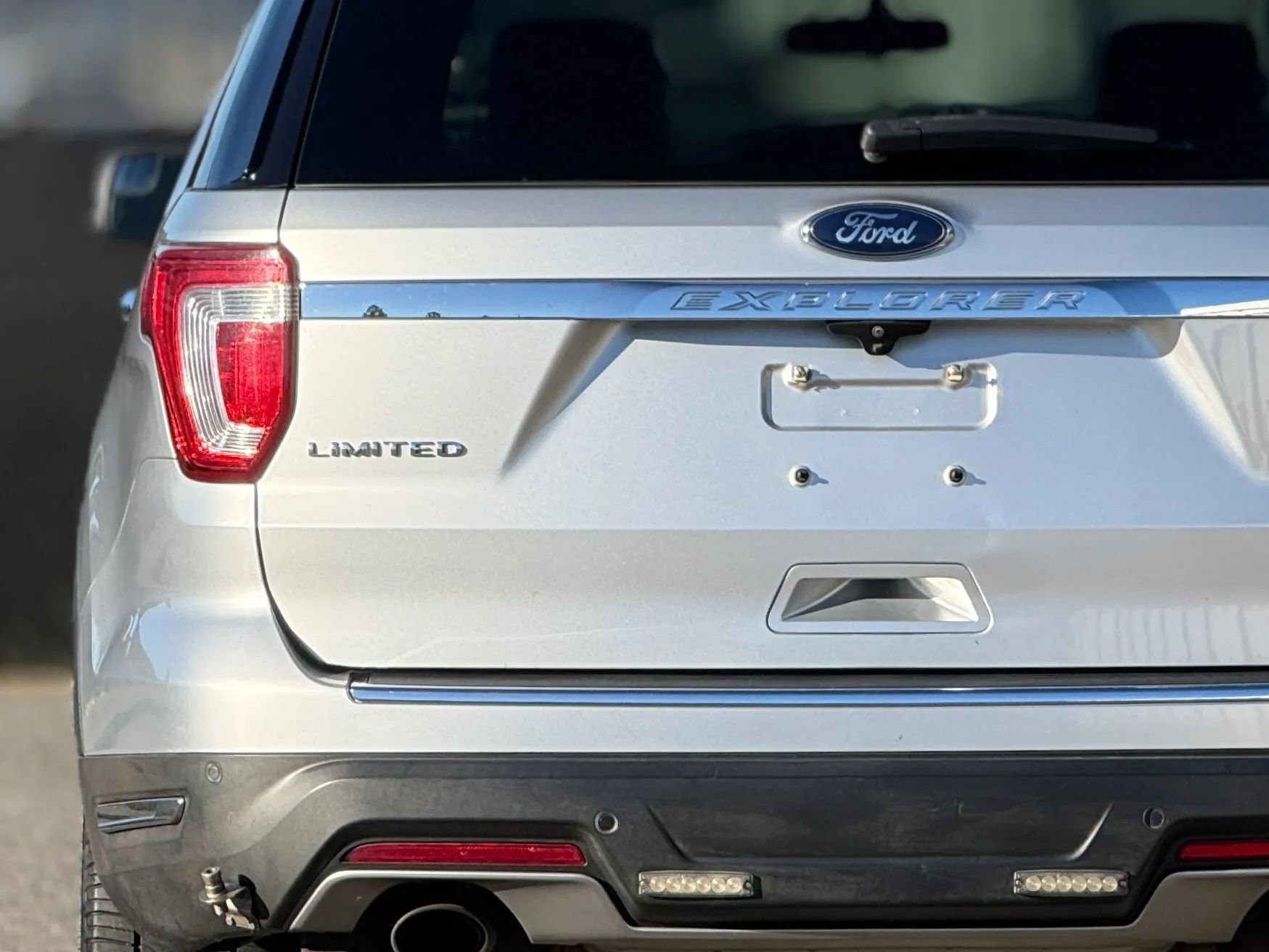 Used 2018 Ford Explorer Limited FWD image 13